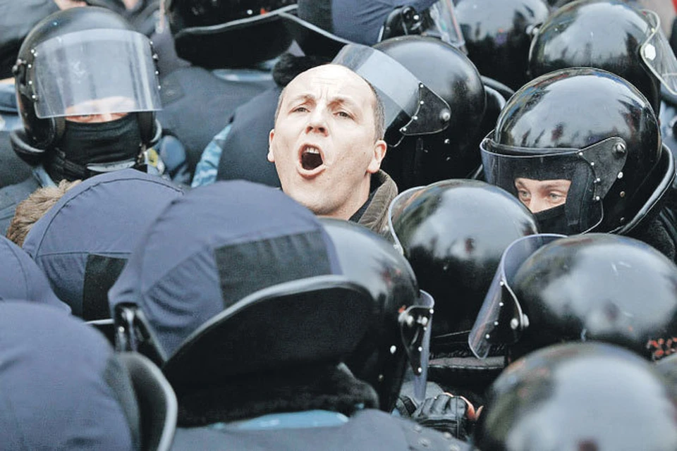 Андрей Парубий активно митинговал, но фигурантом  уголовного дела сталне за митинги, а за устроенную в Раде потасовку.