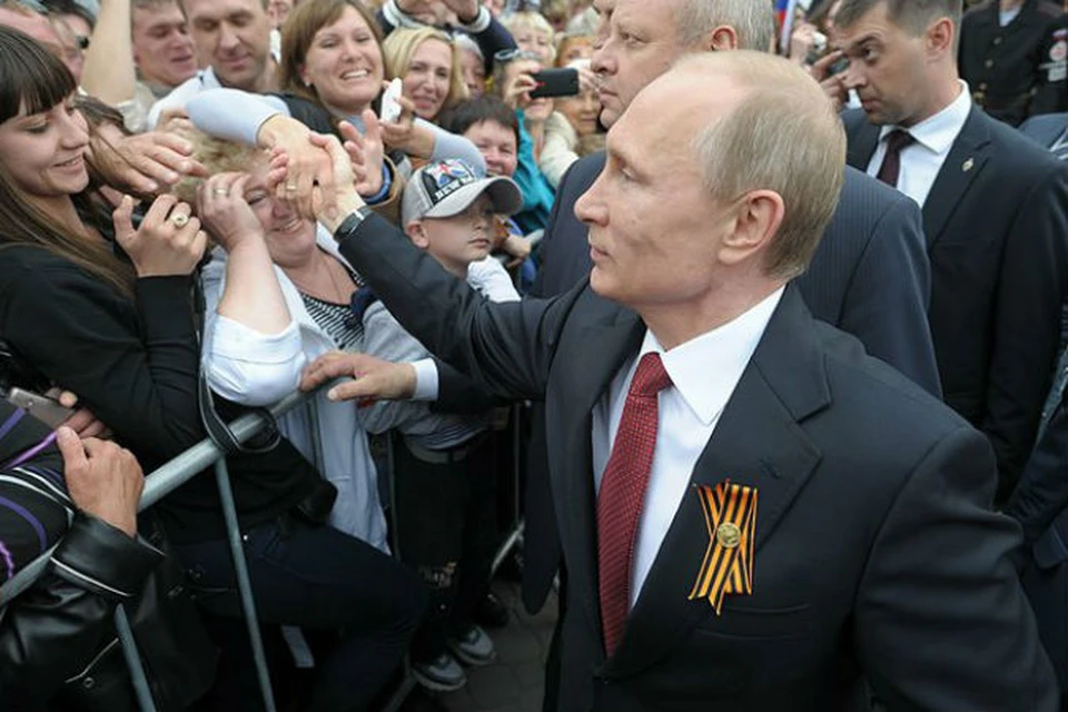 Владимир Путин принял участие в торжественных мероприятиях, посвящённых 69-й годовщине Победы в Великой Отечественной войне и 70-летию освобождения Севастополя от немецко-фашистских захватчиков.