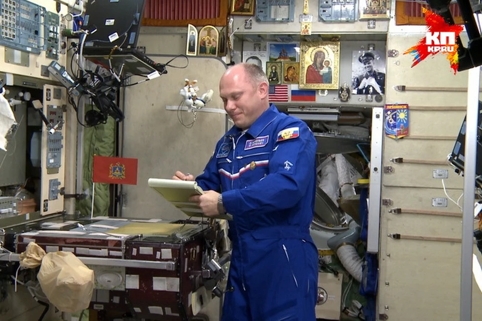 В 2014 году к акции подключились и космонавты, написав сочинение от Алексея Иванова.