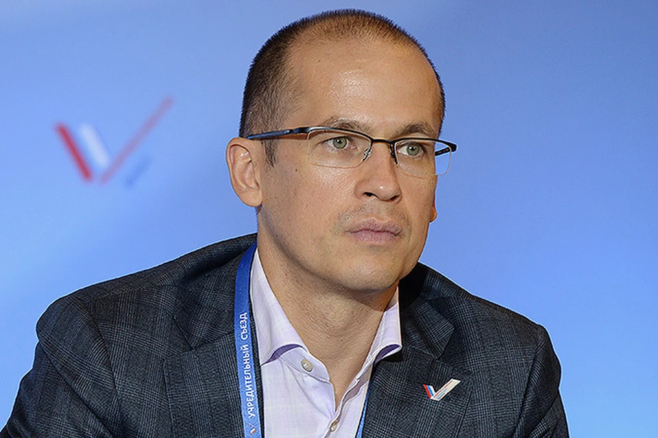 Секретарем Общественной палаты стал глава центрального штаба Народного фронта Александр Бречалов