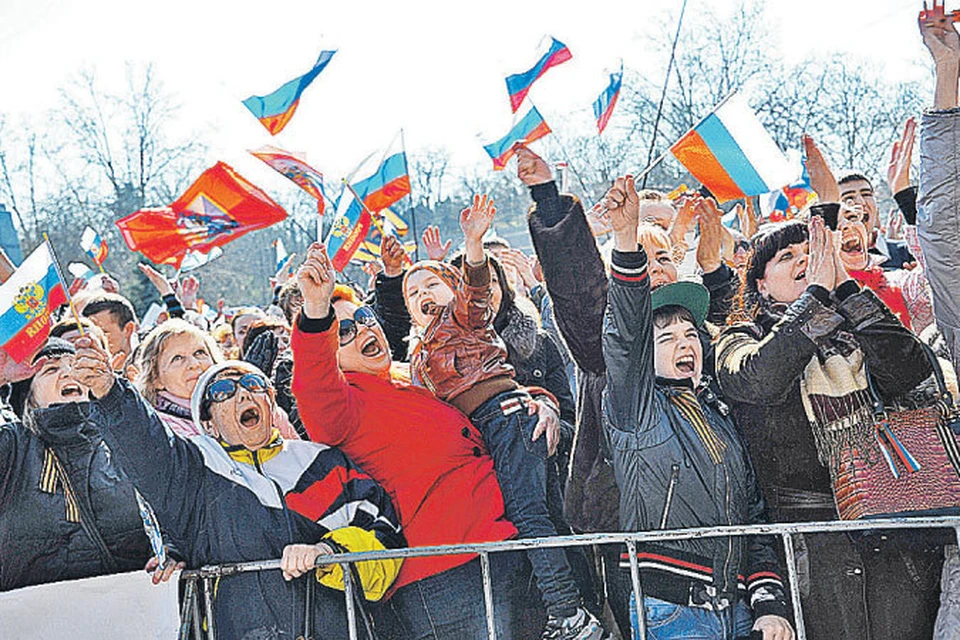 16 марта народ вышел на центральную площадь Севастополя, чтобы услышать: республика вернулась домой!