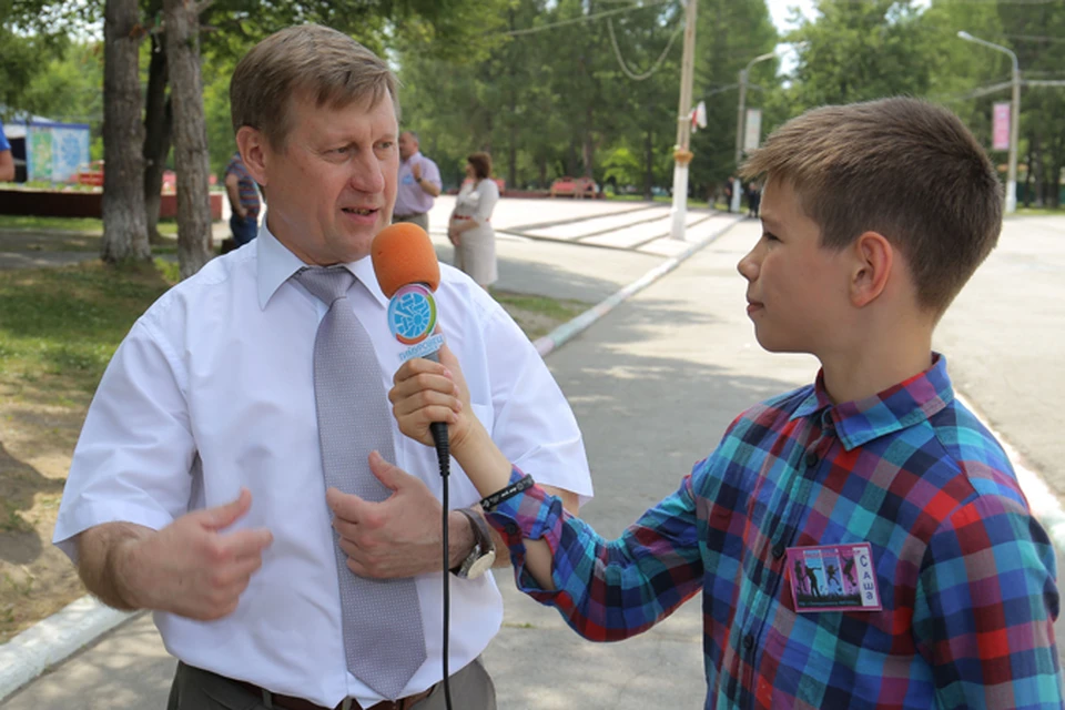Ребята воспользовались возможностью взять у мэра настоящее интервью.
