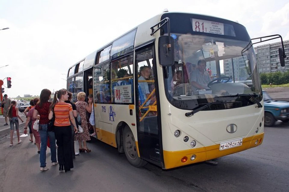 Государственный номер автобуса. Номер автобуса. Бортовой номер автобуса. Гос номер автобуса.