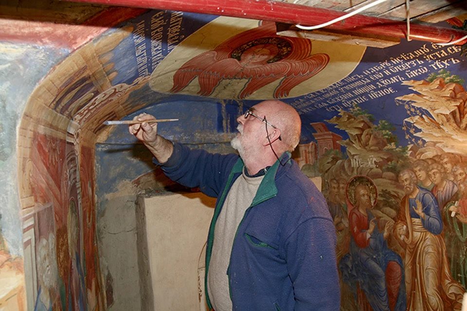 Почему в село любец приехали реставраторы запишите. Фрески в Спасо Ефимовском монастыре. Роспись фресками Суздальского Спасо-Преображенского собора.