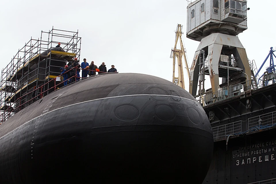 В четверг "Адмиралтейские верфи" спустили на воду подводную лодку проекта 636.3 "Старый Оскол"