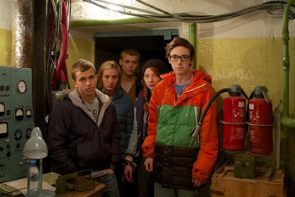 Главных героев в сериале пять. В один день они сели в старенькую "Волгу" и отправились в Припять. Фото ТНТ.