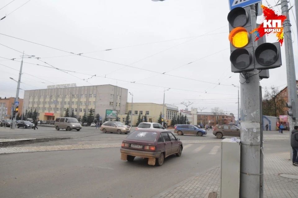 Перекресток ул карла маркса 101 фото Светофор на перекрестке Ленина - Карла Маркса в Ижевске заработает к концу октяб