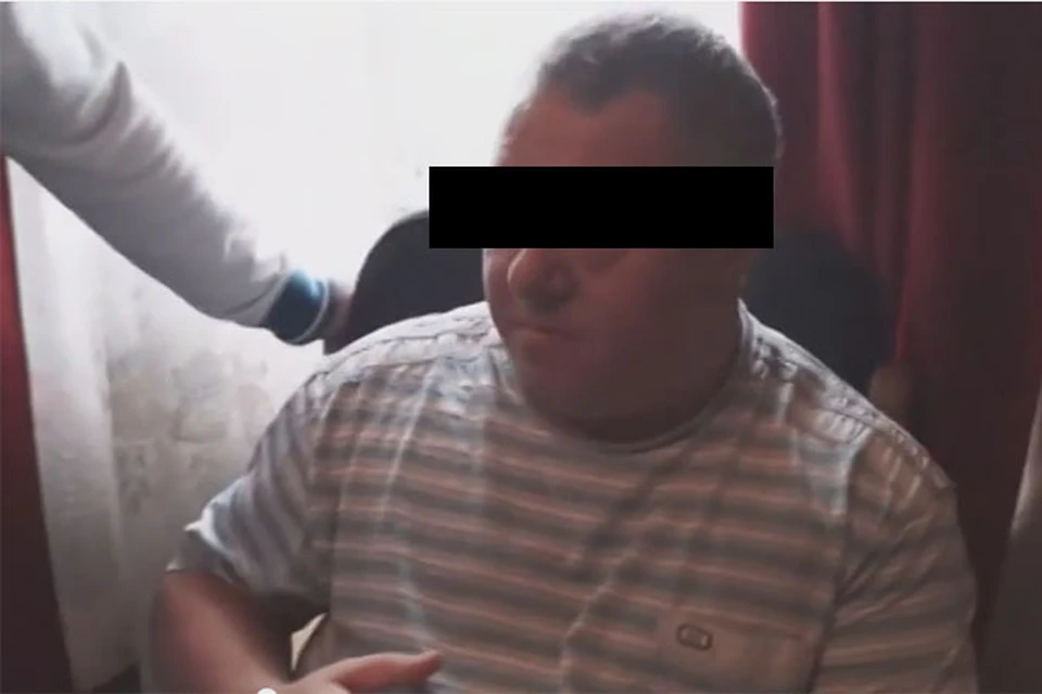 На очной ставке полковник до последнего отрицал, что имел виды на юную собеседницу. Но потом признался - хотел поцеловать.