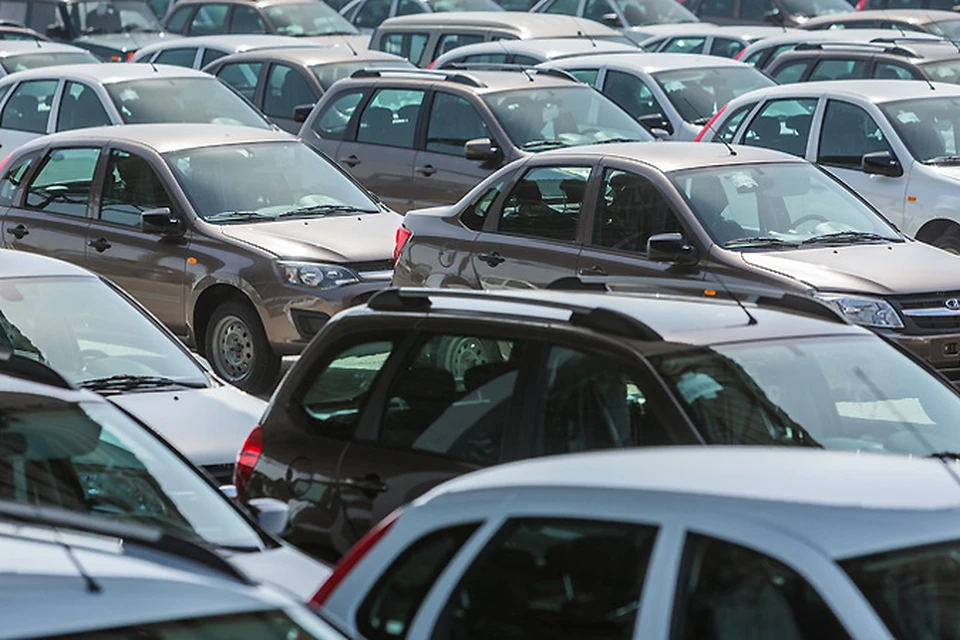 Около 10 тысяч машин Lada продано за первую половину октября. Фото: АВТОВАЗ.