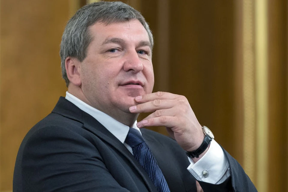 Главная интрига дня: экс-министр Игорь Слюняев сменил свою фамилию