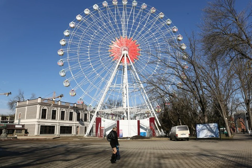 Колесо обозрения краснодар фото