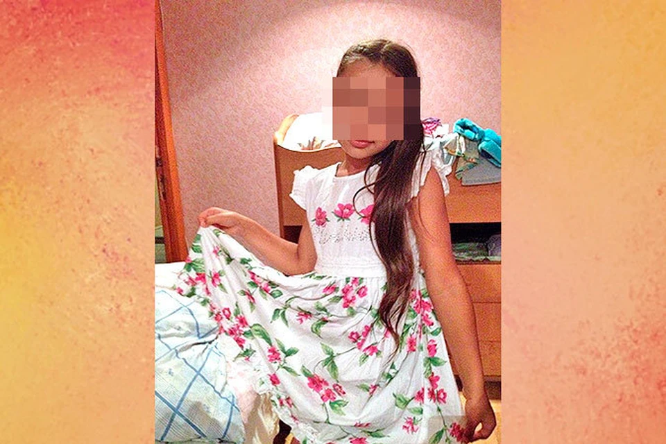 Ватага мальчишек избивала беззащитную девочку.