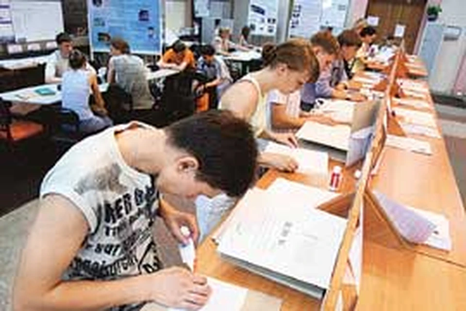 Большинство документов в личных делах абитуриента должны появиться уже после поступления.