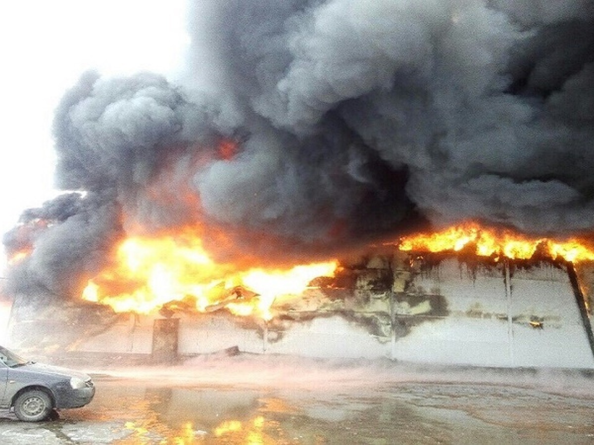 Пожар в ТЦ в Казани