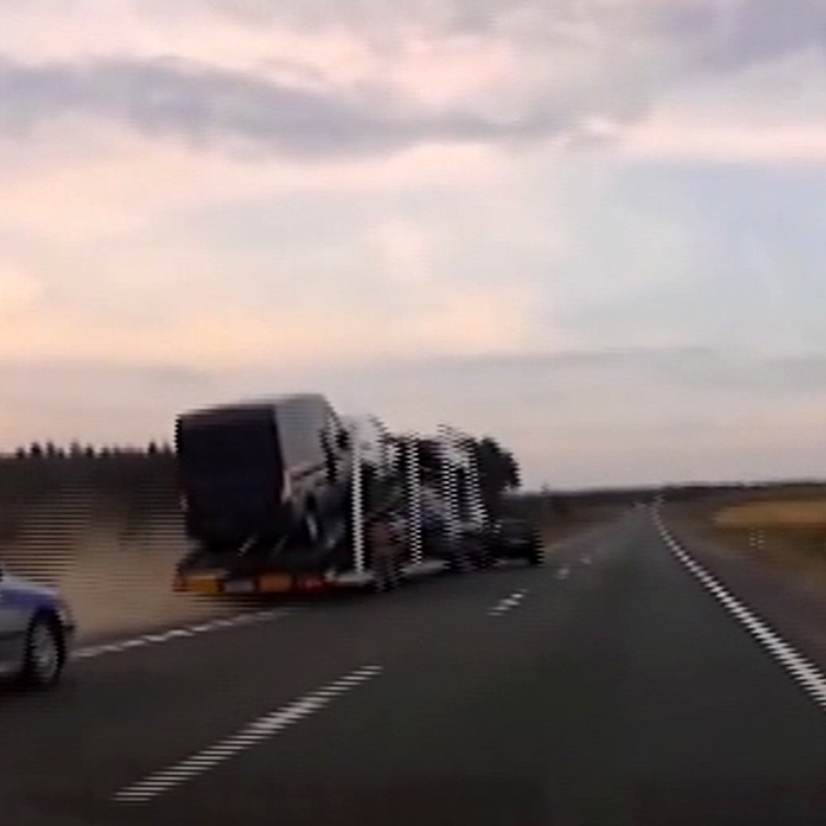 Видео погони за пьяным белорусским дальнобойщиком взорвало соцсети - KP.RU