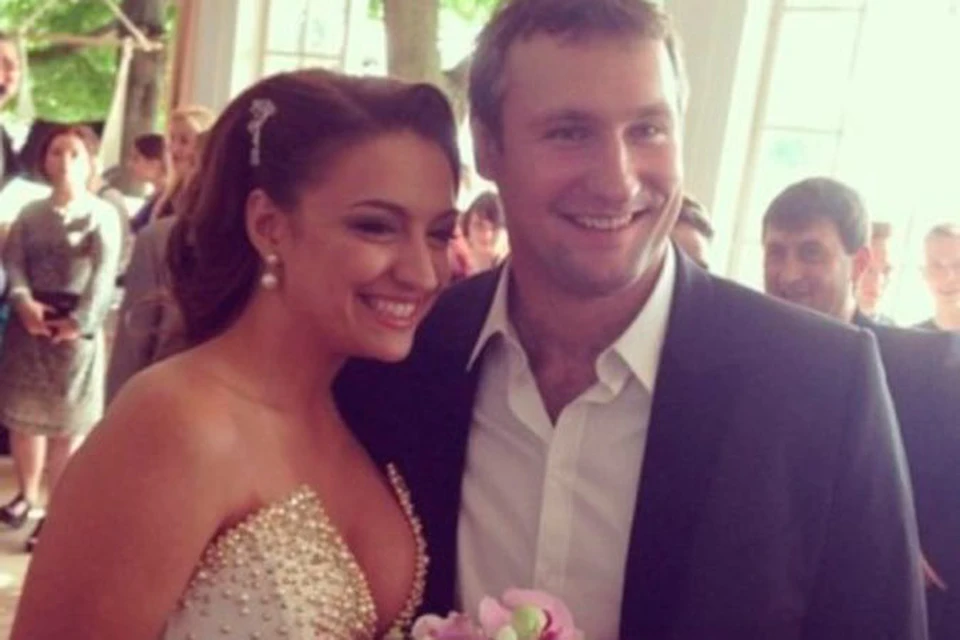 Евгения Канаева и Игорь Мусатов поженились летом 2013-го, год назад у них родился сын. Фото: соцсети