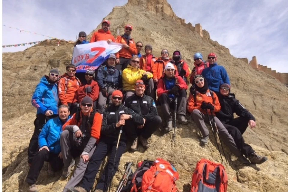 Фото группы Абрамова, которая сейчас находится на Эвересте. Фото клуба "7 вершин".
