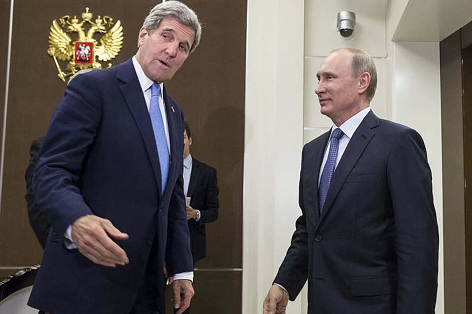 Несмотря на сердечную атмосферу, встреча Джона Керри с российским президентом Владимиром Путиным и его министром иностранных дел не принесла прогресса