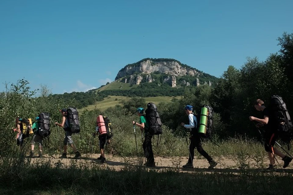 Группа туристов в горах Мостовского района
