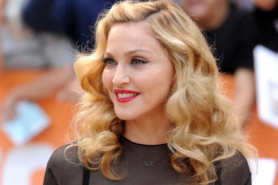 Список из 20 самых величайших поп-звезд современности по мнению экспертов ежедневной газеты возглавила Мадонна