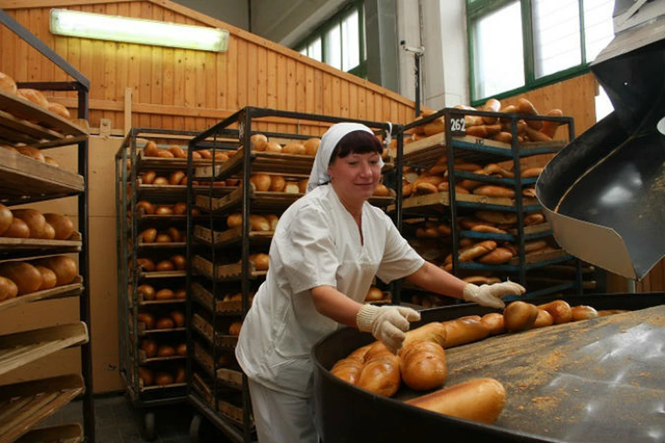 Хлеб цех. Еланский хлеб завод. Стерлитамак хлебокомбинат хлебобулочный. Хлебозавод Переславль-Залесский. Цех хлебобулочных изделий.