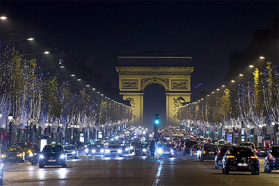 Спрос на новогодние туры во Францию упадет