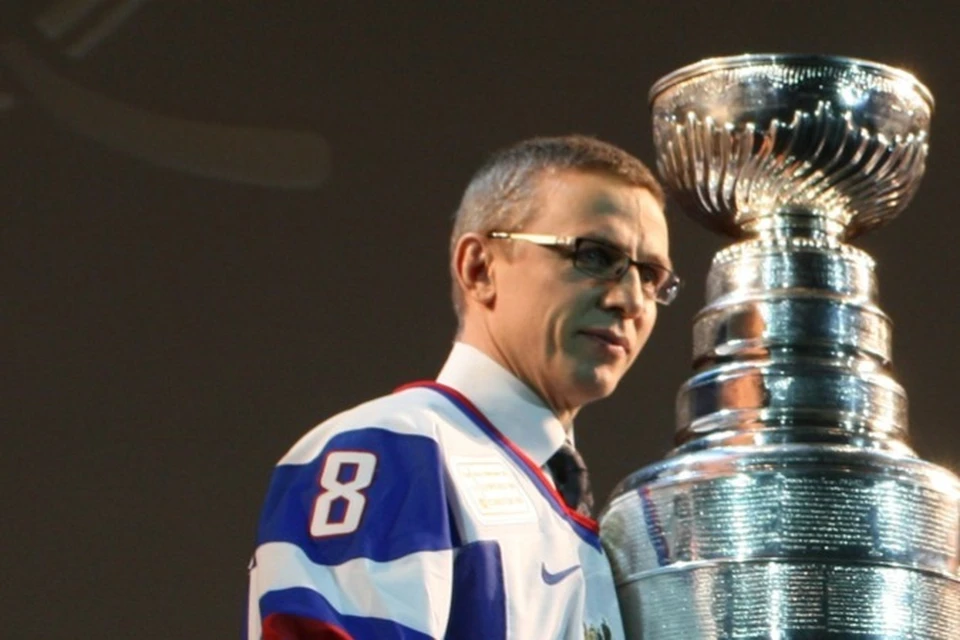 Ларионов трижды выигрывал Кубок Стэнли.