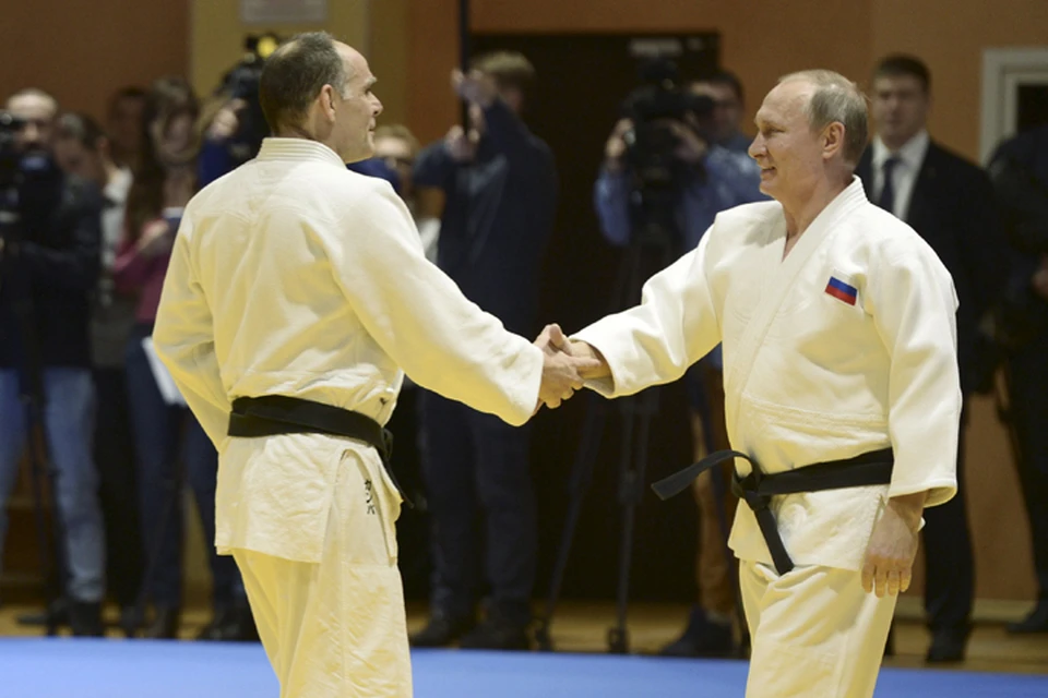 Спарринг-партнером Путина во время тренировки был лично главный тренер сборной России по дзюдо
