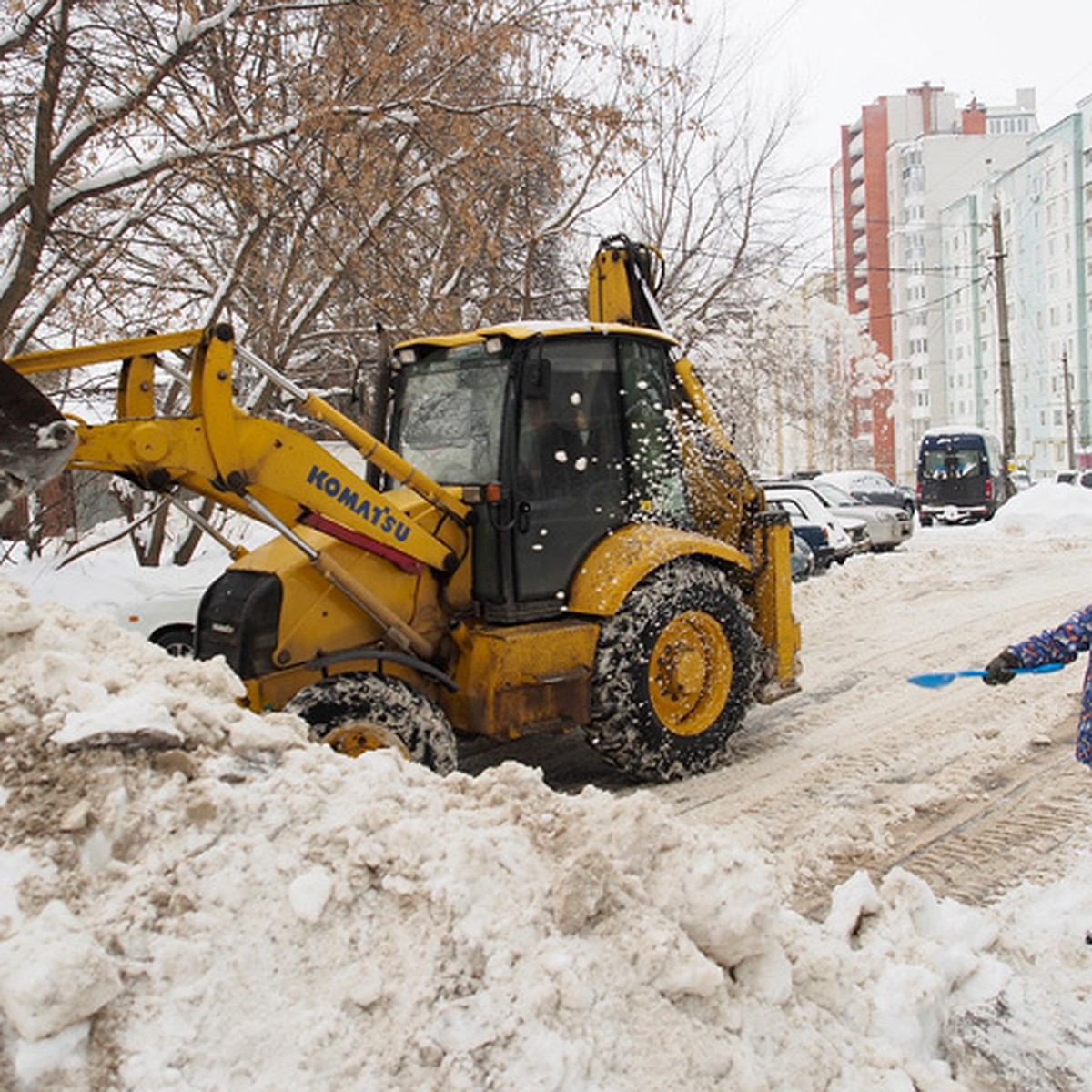 В столице за зимней уборкой улиц будут следить общественники - KP.RU