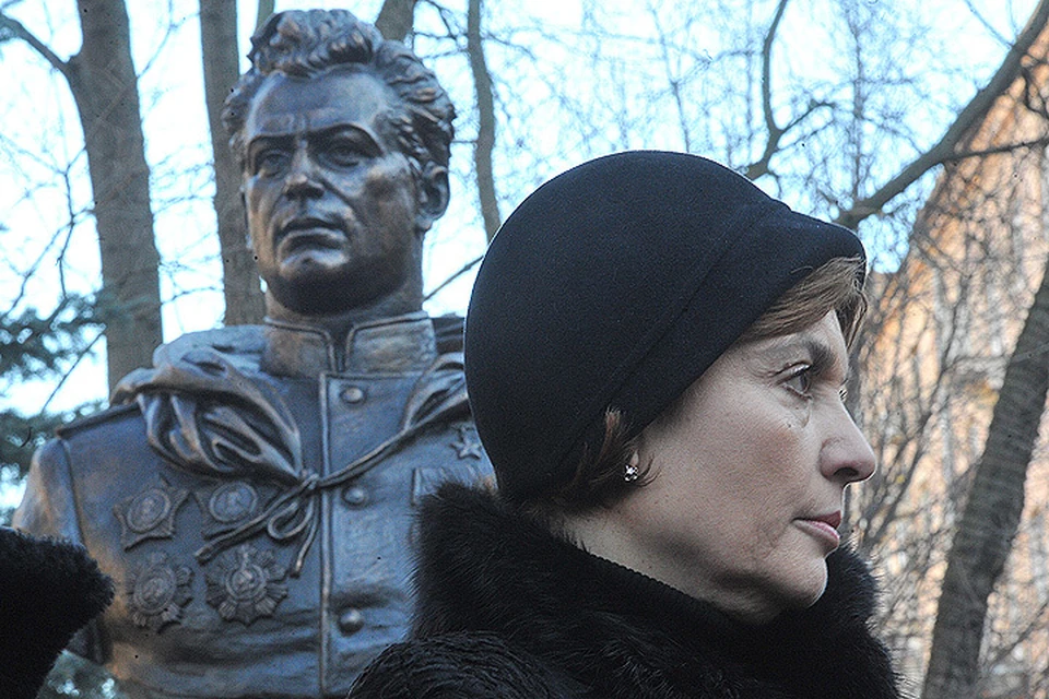 Внучка генерала Черняховского рассказала «Комсомолке», каким был ее дед и почему память о нем хотят стереть в Польше и Литве