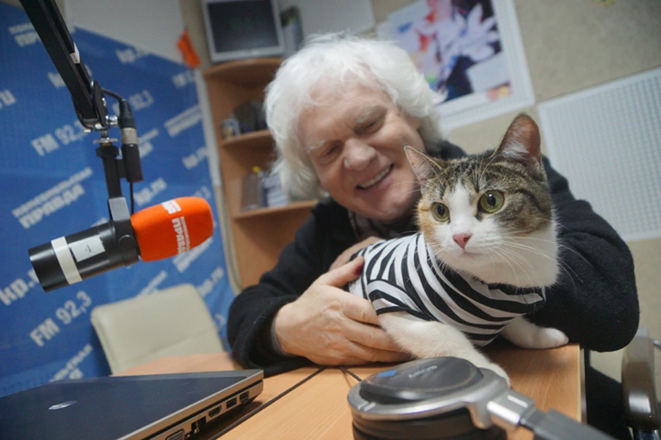 Создатель и руководитель Театра кошек Юрий Куклачев сам пришел в студию Радио «Комсомольская правда», чтобы рассказать о причинах скандальной истории