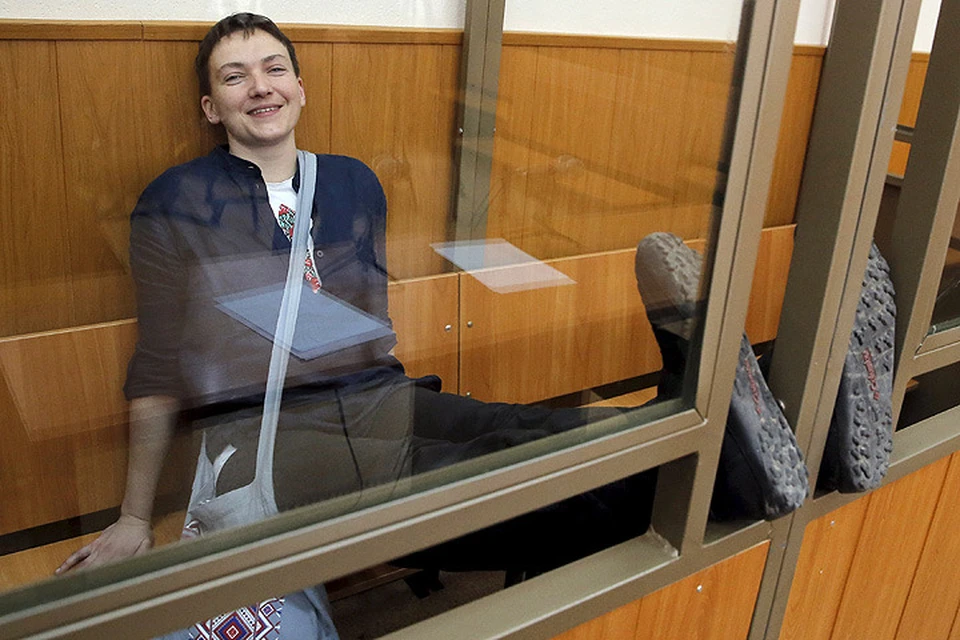 Надежда Савченко в помещении суда города Донецка Ростовской области 22 марта 2016 года.