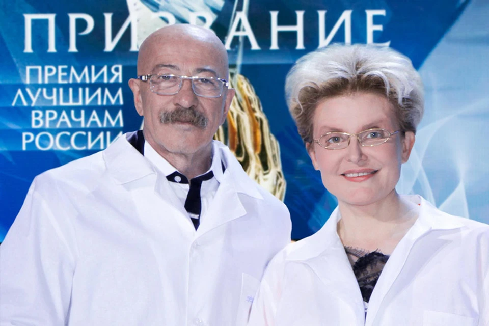 Вот уже в 16-й раз премию "Призвание" лучшим врачам страны вручают Александр Розенбаум и Елена Малышева.