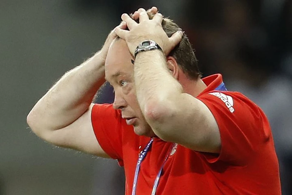 Леонид Слуцкий оставил пост главного тренера сборной после провала на Евро - 2016