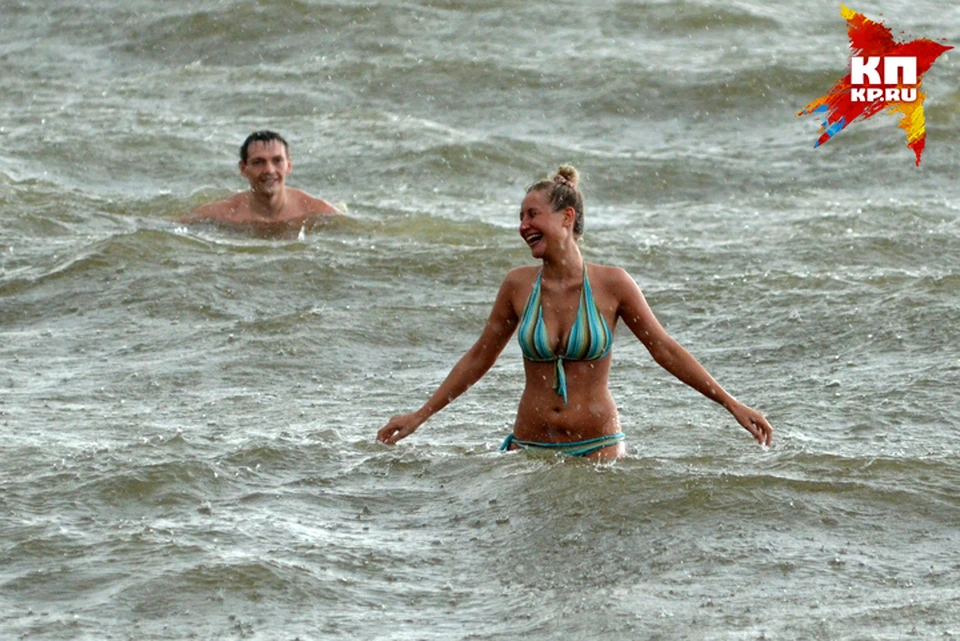 Пока вода в Обском водохранилище составляет 21 градус.