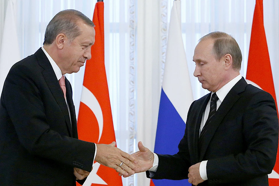На встрече с Путиным, президент Турции Эрдоган предложил расходы на прокладку "Турецкого потока" разделить поровну.
