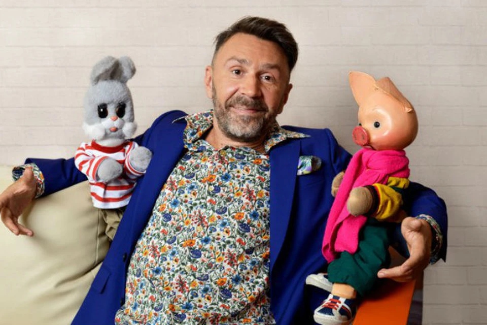 Шнуров написал песню для Хрюши и Степашки Фото: https://vk.com/sosimc