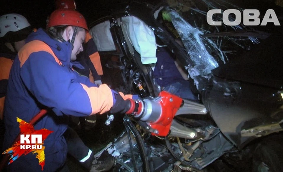 Спасателям рроизводили деблокировку и извлечение пострадавших из поврежденного автомобиля
