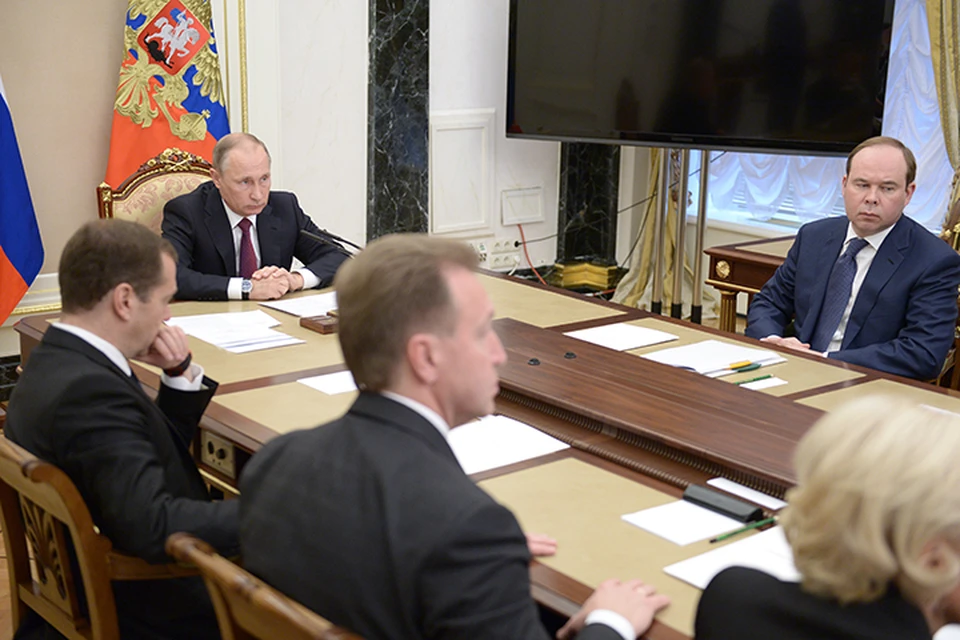 Путин задал себе и правительству вопрос «Какие выводы мы должны сделать из выборов в парламент?». Фото: Алексей Никольский/ТАСС