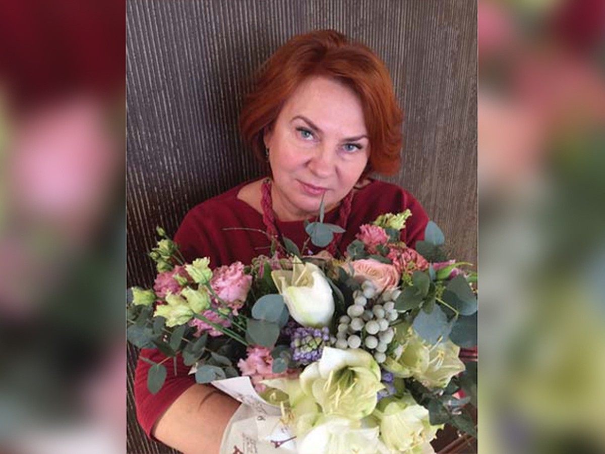 Трусики мен колготкидегі жетілген әйелдердің фотосуреттері