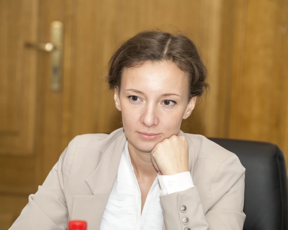 Анна Кузнецова на встрече с Александром Бастрыкиным. Фото: СК