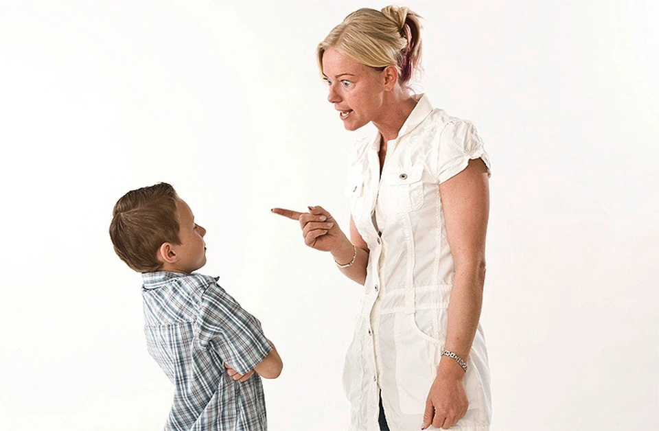 Что вернее в воспитании детей: строгий родительский контроль или позиция "я поддержу тебя во всем"?