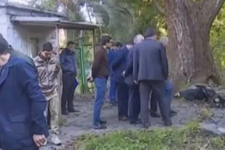 Последствия взрыва у телевидения Абхазии. Фото: Youtube