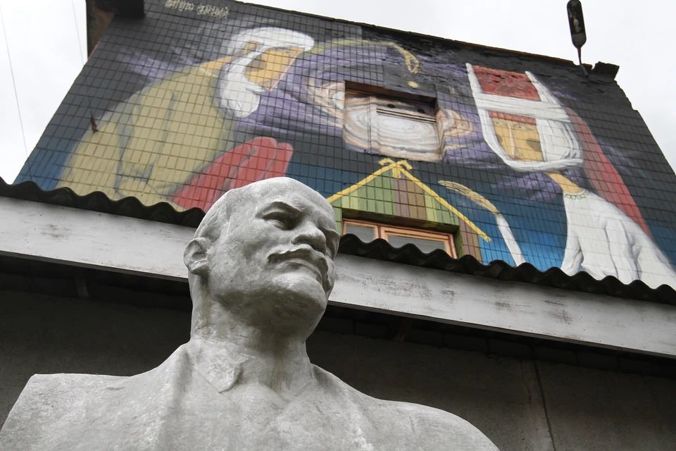Всего в Минске больше 10 памятников Ленина