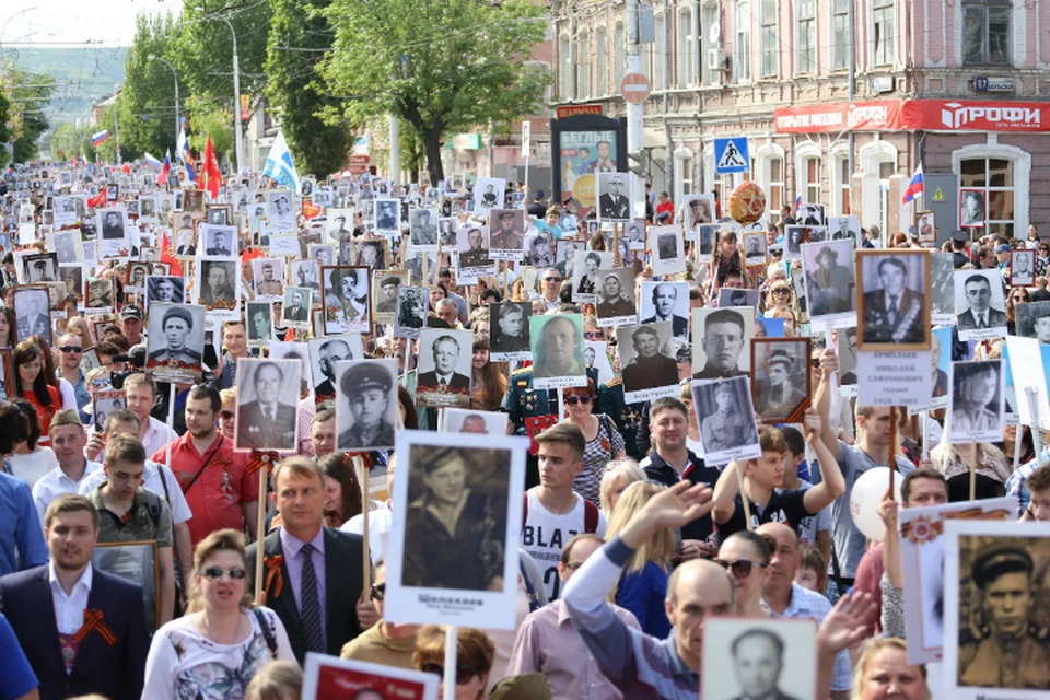 В "Бессмертном полку" 9 мая прошли 50 тысяч саратовцев