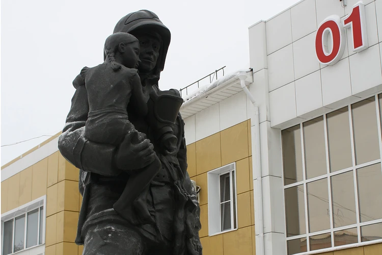 Во Владимире открыли памятник современному пожарному
