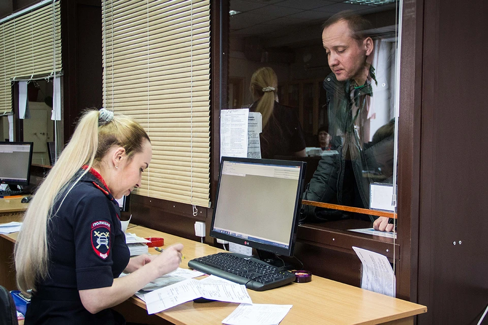 Зарегистрировать автомобиль кировчане смогут и в выходные. Фото: УГИБДД по Кировской области.