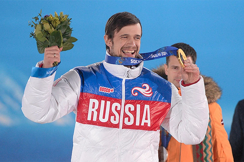 Александр Третьяков на церемонии вручения медали в Сочи, 2014 год.