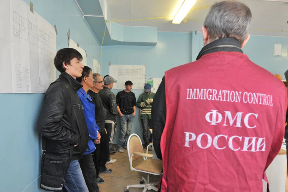 Чтобы получить право работать в России нужен патент на трудовую деятельность