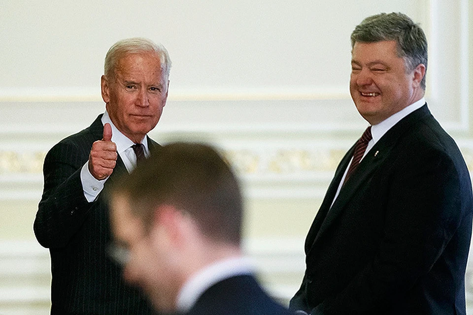 Джо Байден напоследок совершил визит в Киев.